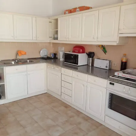 3 Bedroom Apt, Διαμέρισμα *
